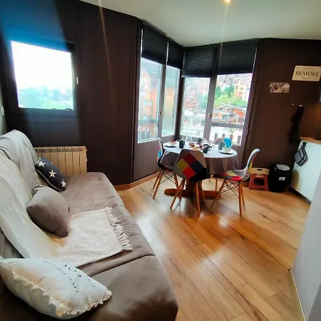 Rénové à Avoriaz: 4 Pers, Avec Casier à Skis, Au Cœur Du Village - Fr-1-633-74 Appartement Morzine