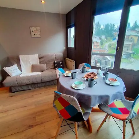 Rénové à Avoriaz: 4 Pers, Avec Casier à Skis, Au Cœur Du Village - Fr-1-633-74 Appartement *